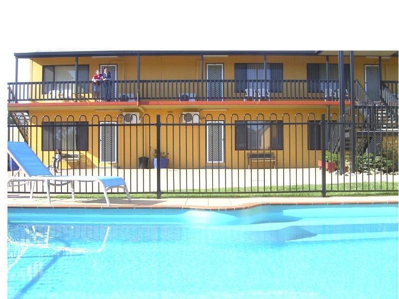 Heyfield Motel And Apartments Lakes Entrance Eksteriør bilde