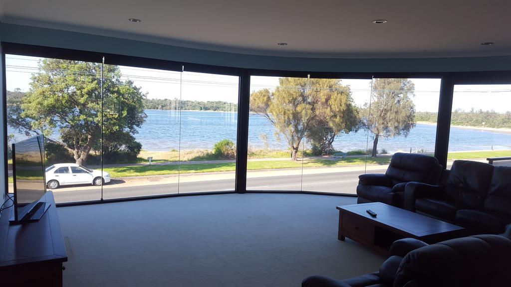 Heyfield Motel And Apartments Lakes Entrance Eksteriør bilde