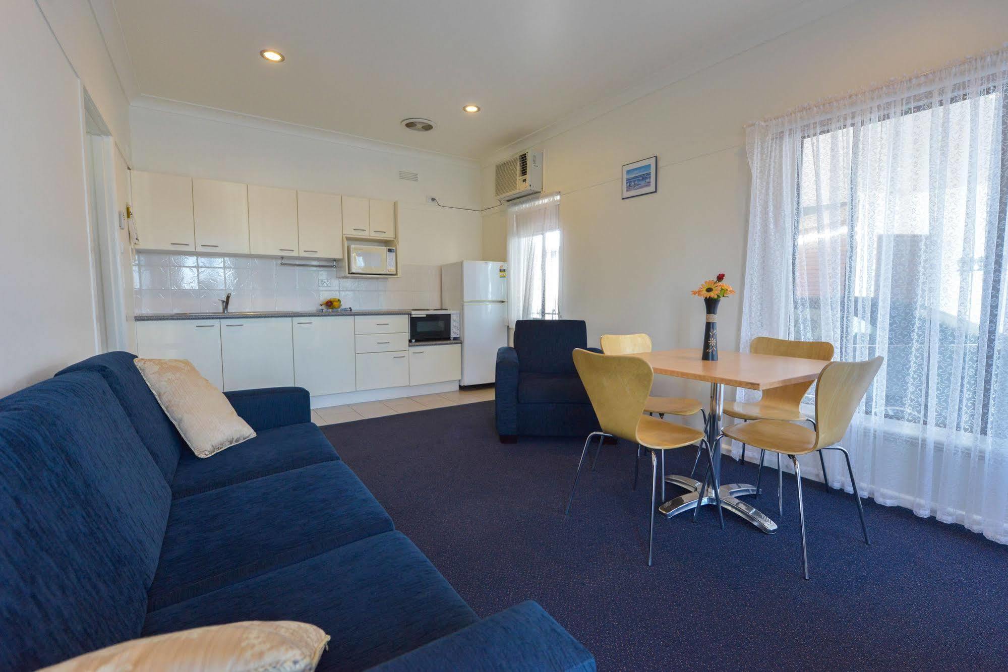 Heyfield Motel And Apartments Lakes Entrance Eksteriør bilde
