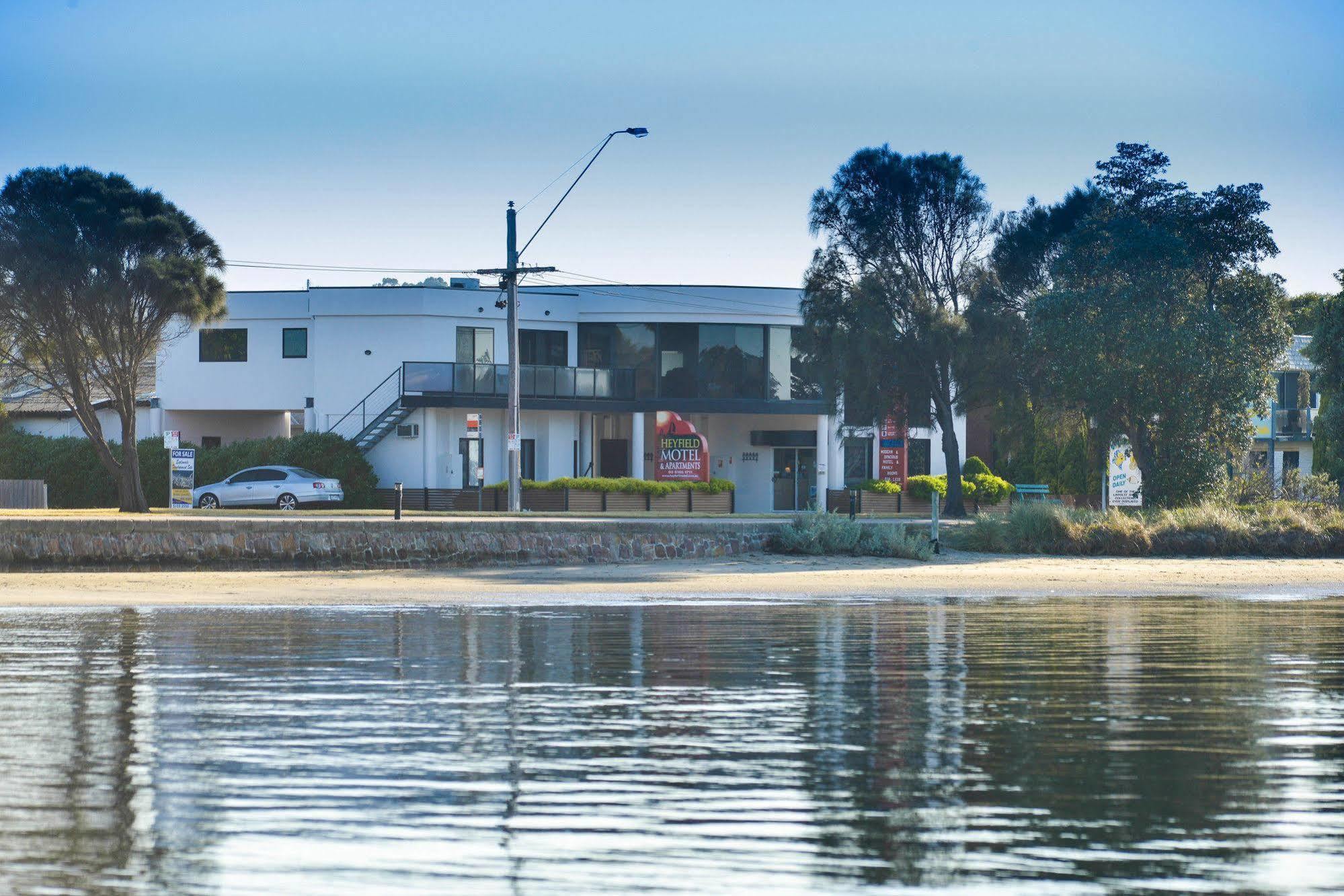 Heyfield Motel And Apartments Lakes Entrance Eksteriør bilde